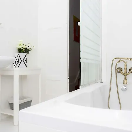 Espinho Beach House - Sea View - For 8+ Pax Pensjonat *